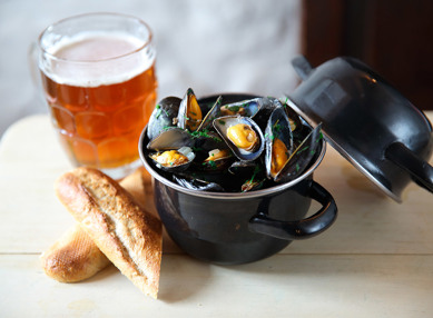 TJS Mussels & A Pint 111DW8A74791